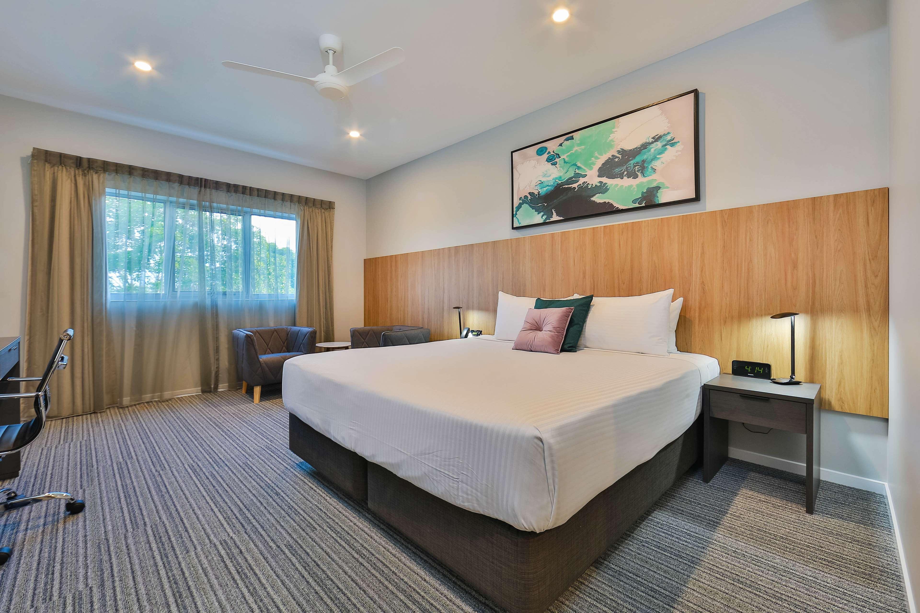 Best Western Plus North Lakes Hotel Luaran gambar