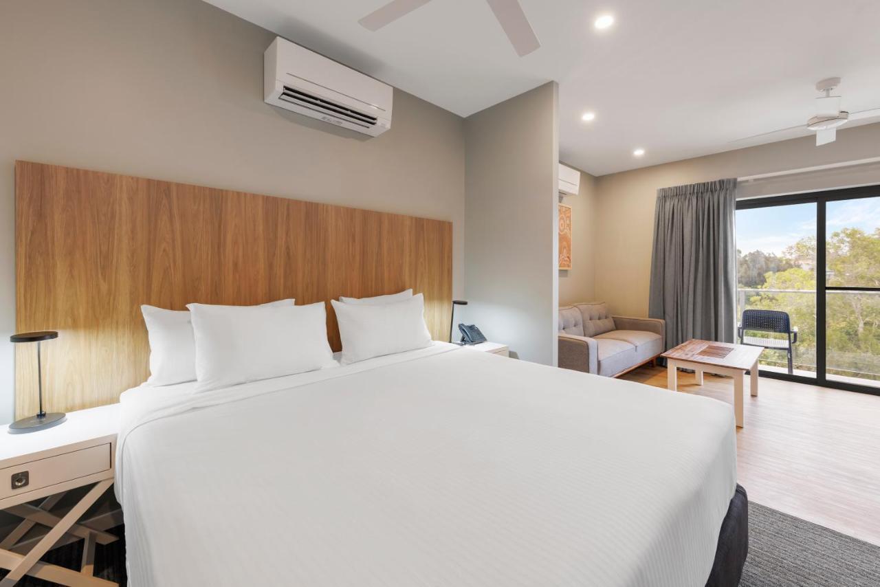 Best Western Plus North Lakes Hotel Luaran gambar